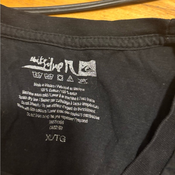 Quicksilver t-shirt - Picture 2 of 2